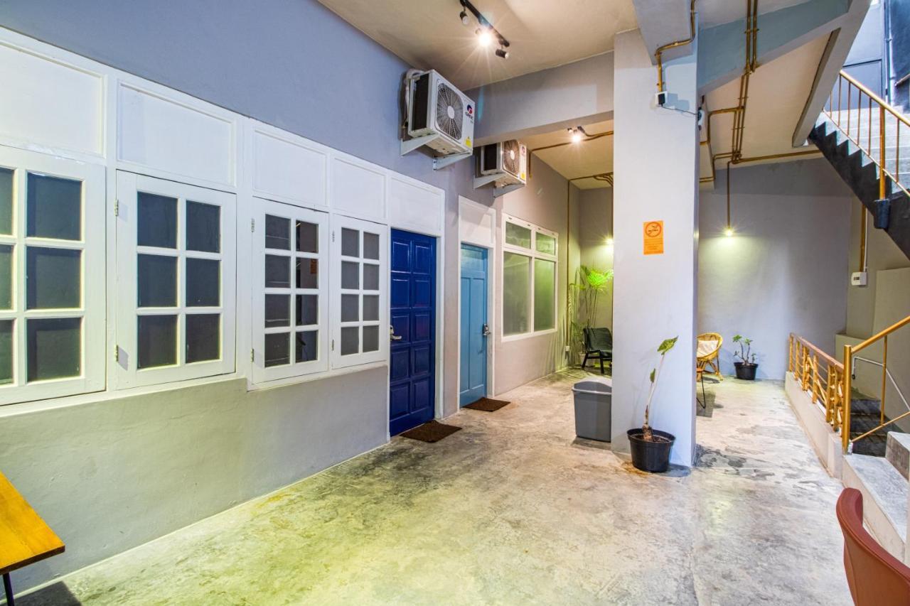 Kolo Kolo Hostel Kejayan Kültér fotó