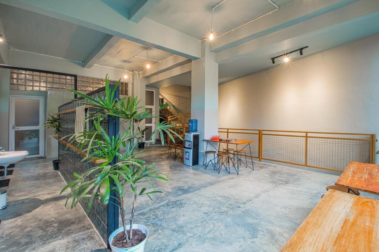 Kolo Kolo Hostel Kejayan Kültér fotó
