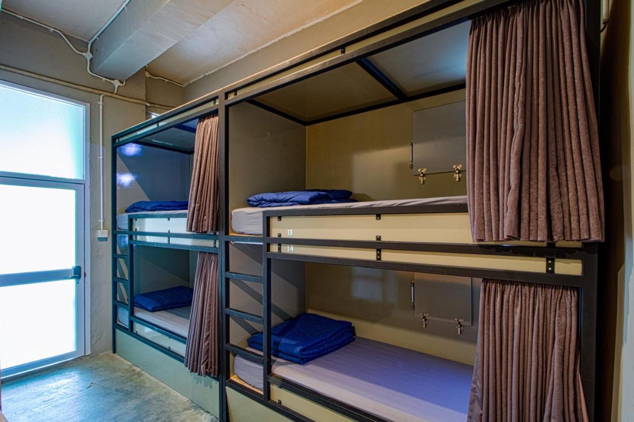 Kolo Kolo Hostel Kejayan Kültér fotó